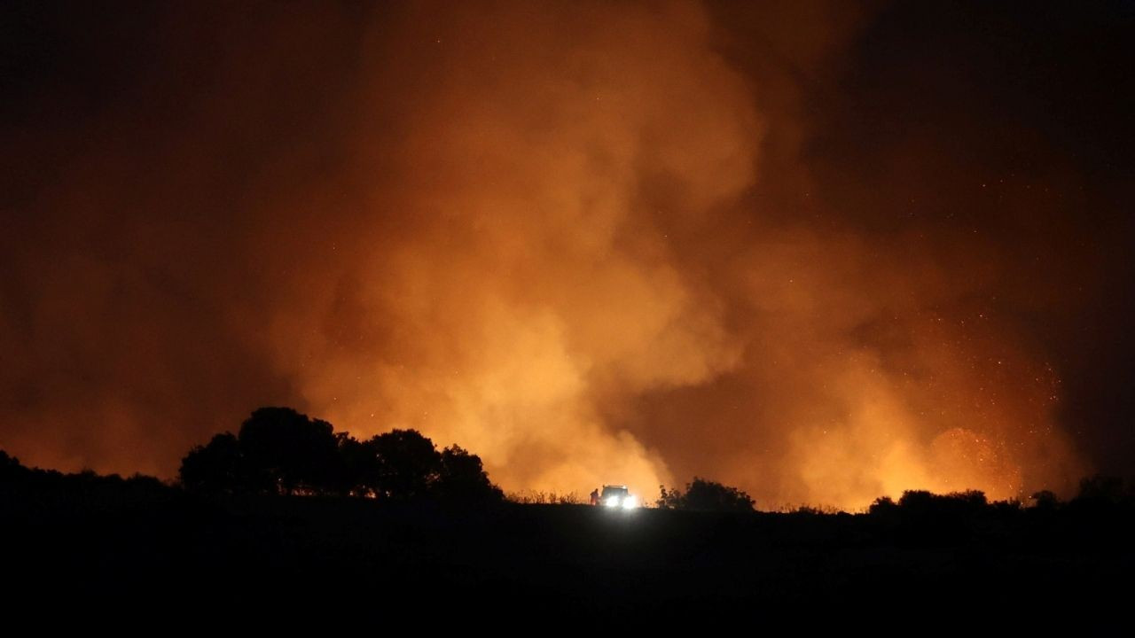 Orman yangınları yeniden başladı, Güney Kıbrıs 4 ülkeden yardım istedi