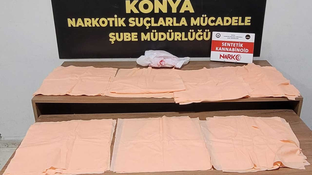 Kağıtlara emdirilmiş 50 milyon lira değerinde uyuşturucu ele geçirildi