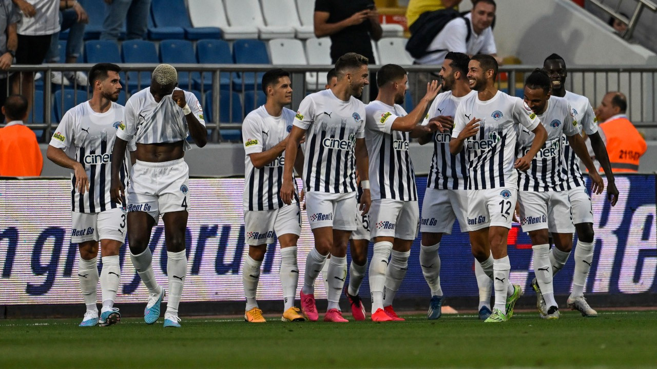 İstanbul'da gol düellosu: Galibiyet golü uzatmalarda geldi
