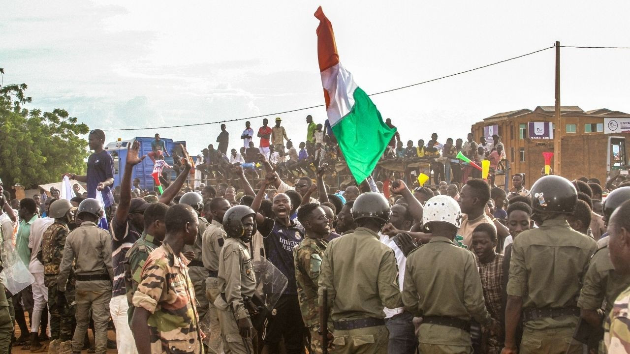 ECOWAS 'Nijer' gündemiyle yeniden toplanacak: Askeri müdahale masada
