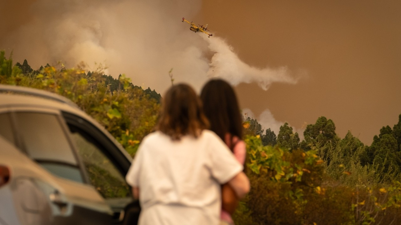 Kanarya Adaları'ndaki yangın kontrolden çıktı: Son 40 yılın en kötüsü