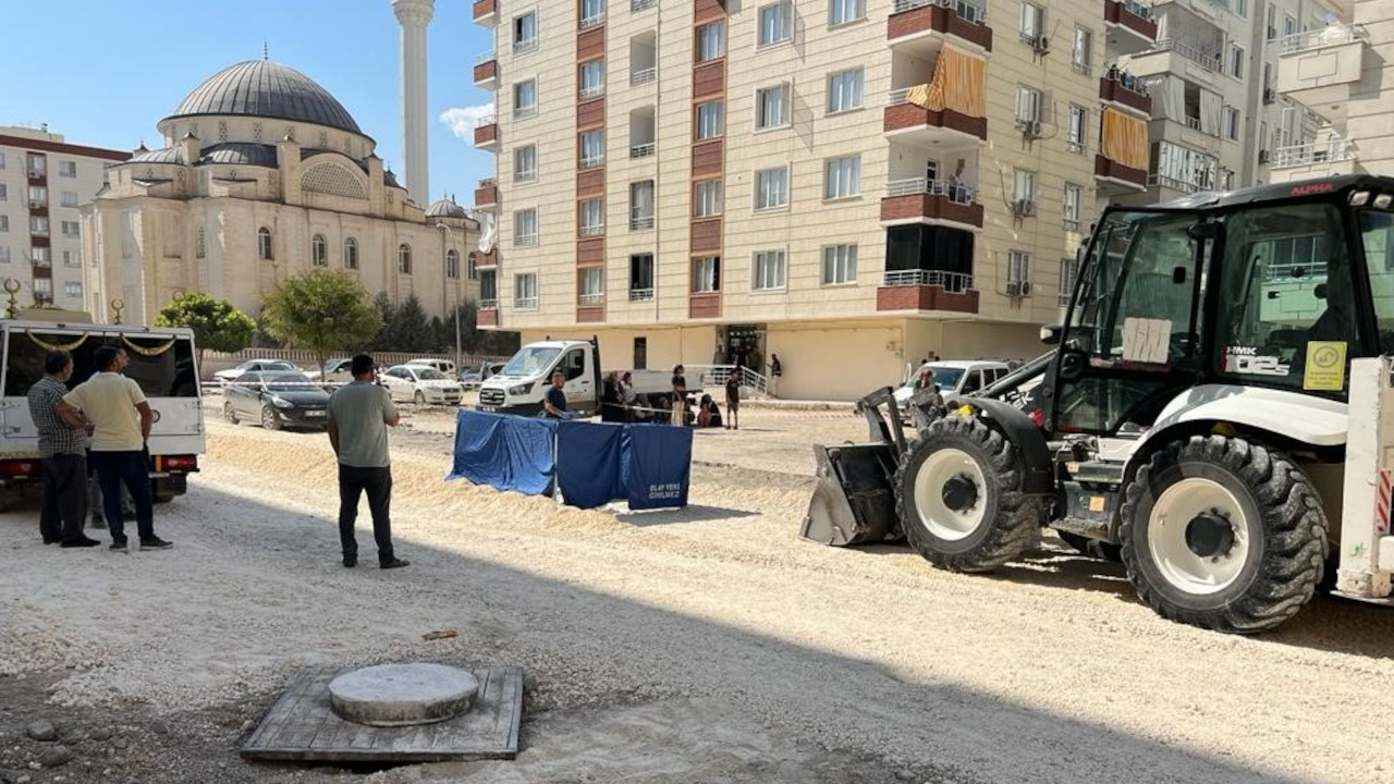 Urfa'da iş makinesinin çarptığı kadın öldü