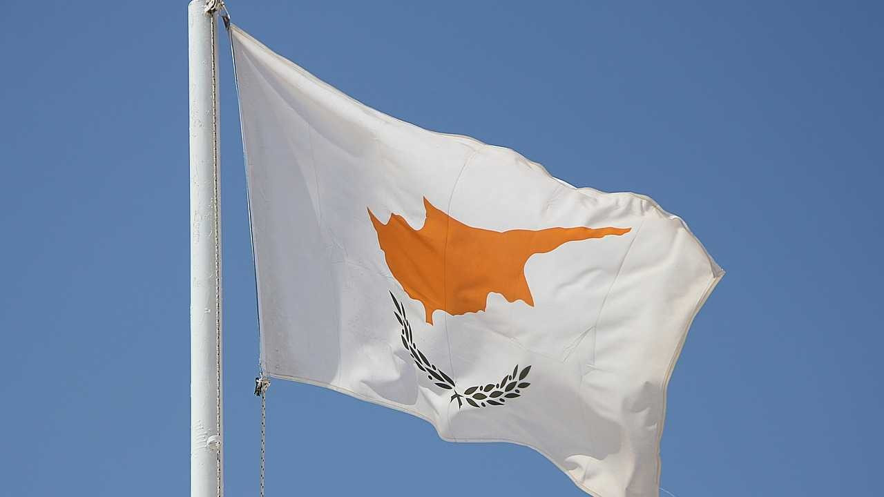 ABD Kıbrıs'a silah ambargosu uygulamama kararını uzattı