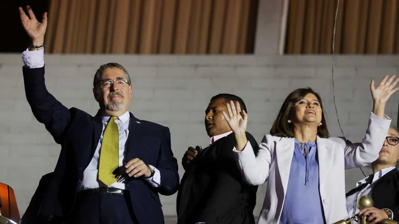 İlk turu ikinci bitirmişti: Guatemala'da seçimi 'yolsuzluk karşıtı' Arevalo kazandı