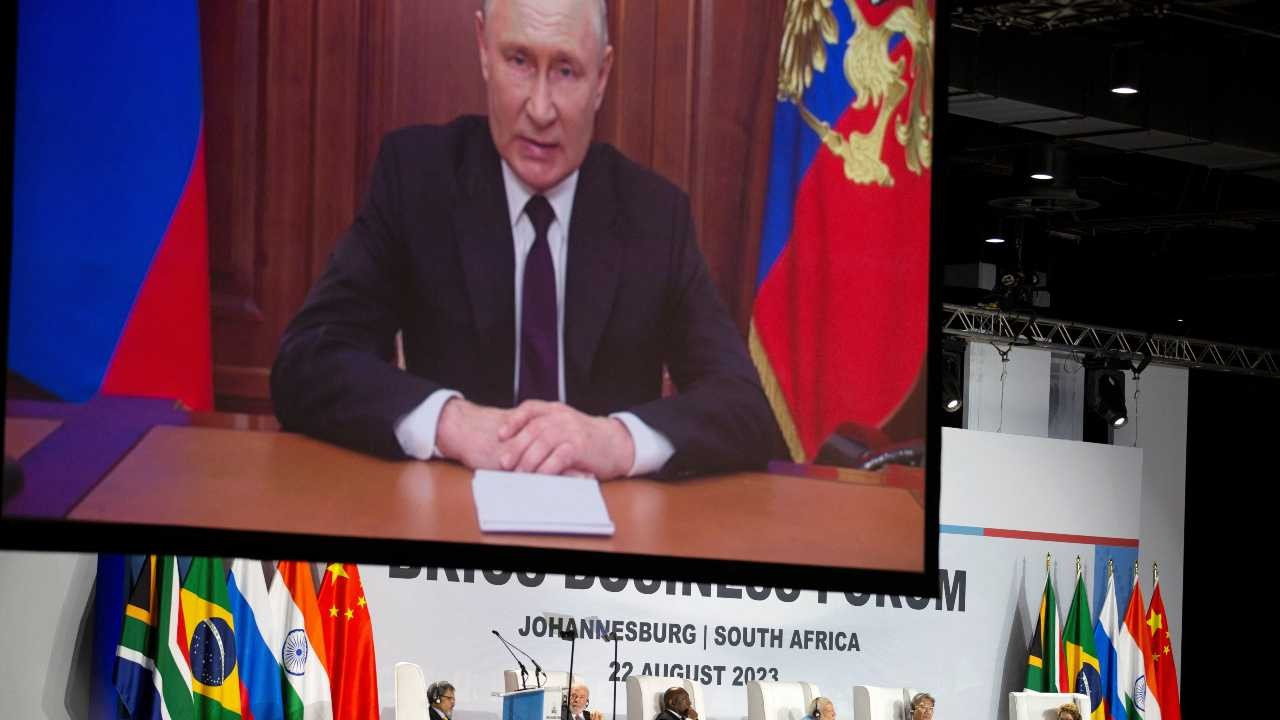 Putin'den BRICS zirvesinde tahıl anlaşmasına şartlı dönüş açıklaması