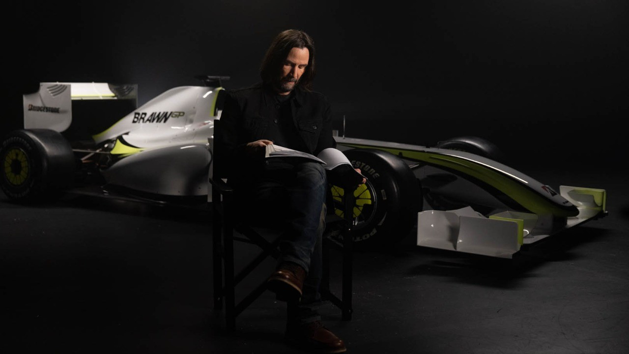 Keanu Reeves Formula 1 belgeseline hazırlanıyor