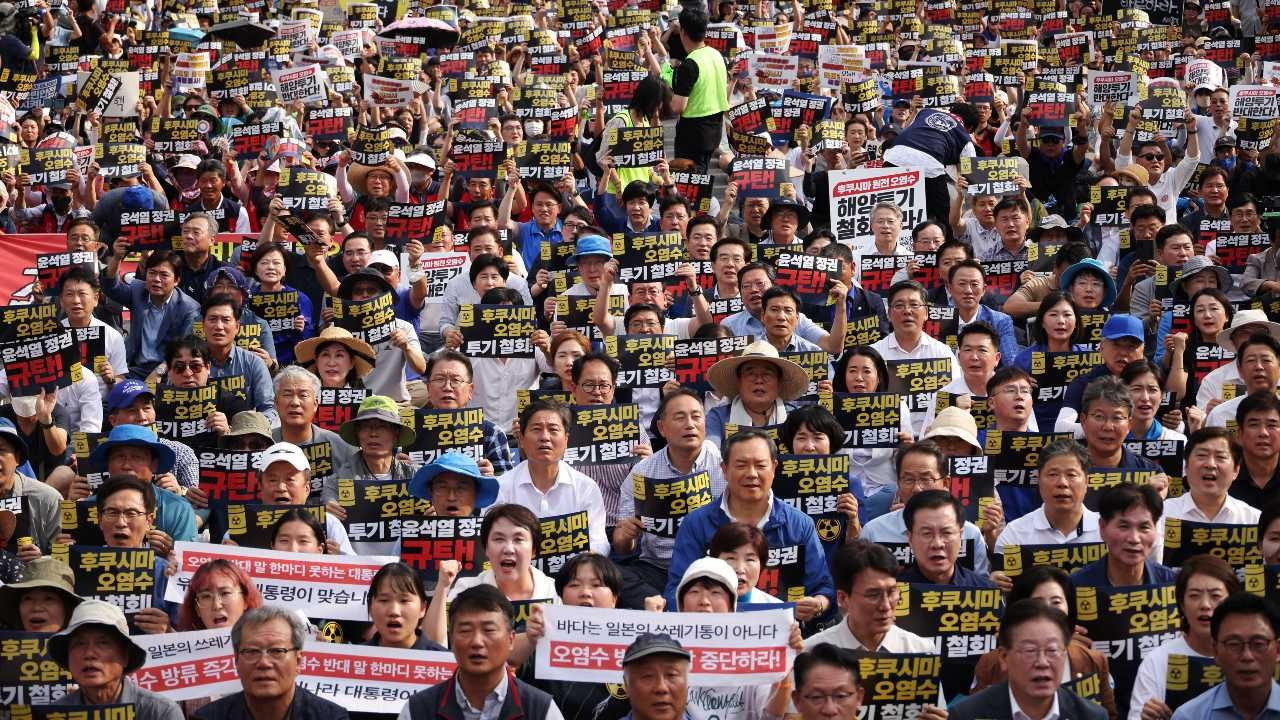 Güney Kore'de 'Fukuşima' protestosu, Japonya'dan 'balık' açıklaması