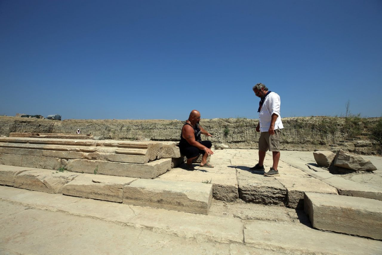 Aydın'daki Zeus Tapınağı'nda sunak keşfedildi - Sayfa 3