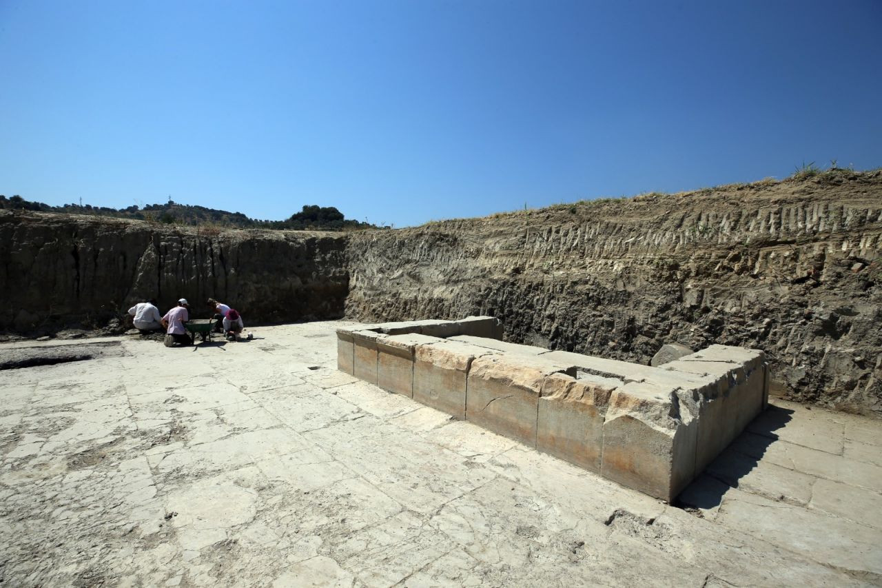 Aydın'daki Zeus Tapınağı'nda sunak keşfedildi - Sayfa 4