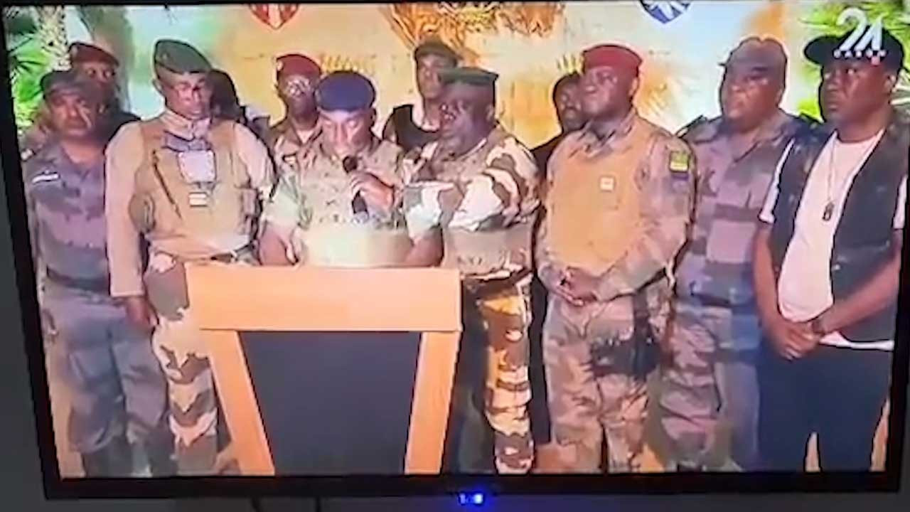 Gabon'da asker yönetime el koyduğunu açıkladı