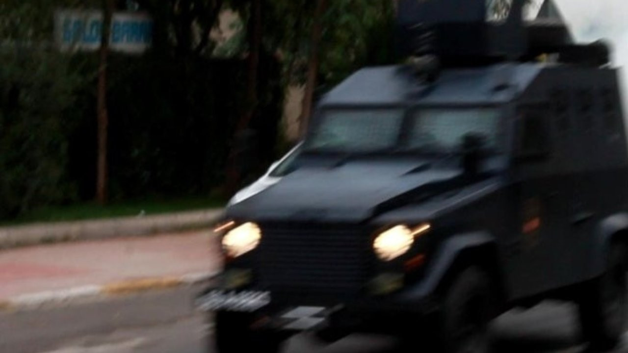 Yeşil Sol Parti Şırnak milletvekilleri zırhlı araç şoförünü sordu