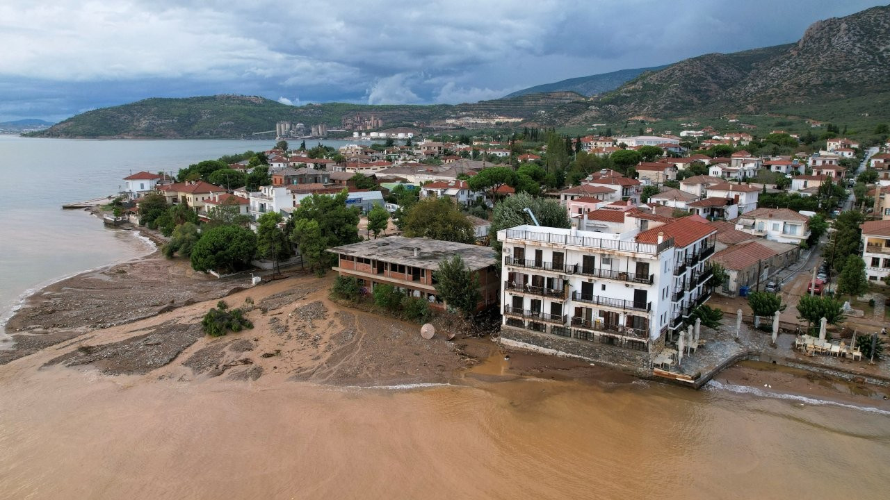 Yunanistan'da sel felaketi: Ölü sayısı 3'e yükseldi