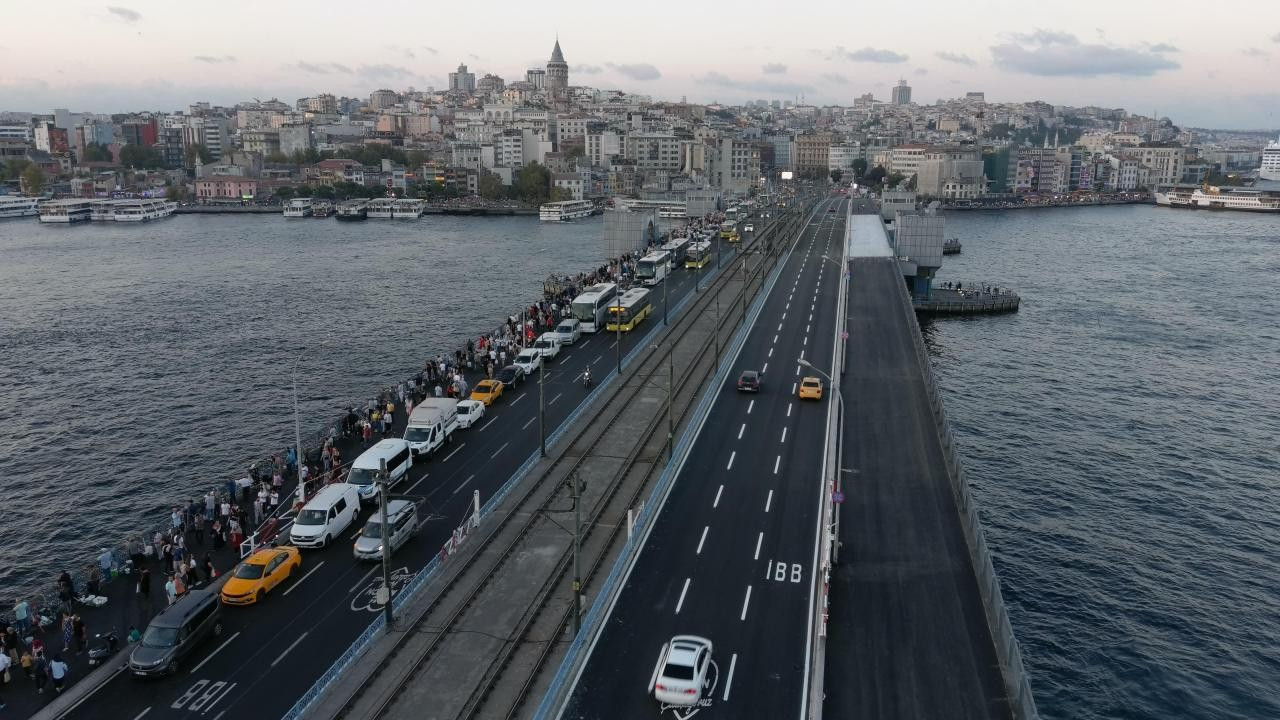 Galata Köprüsü tamamen trafiğe açıldı: Planlanan tarihten önce bitti