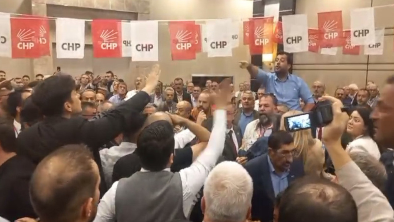 CHP'nin Konya kongresinde arbede yaşandı