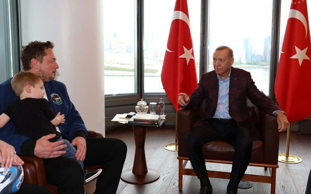 Erdoğan: Eşin nerde Musk? Musk: Ayrıyız, oğlana da ben bakıyorum - Sayfa 1