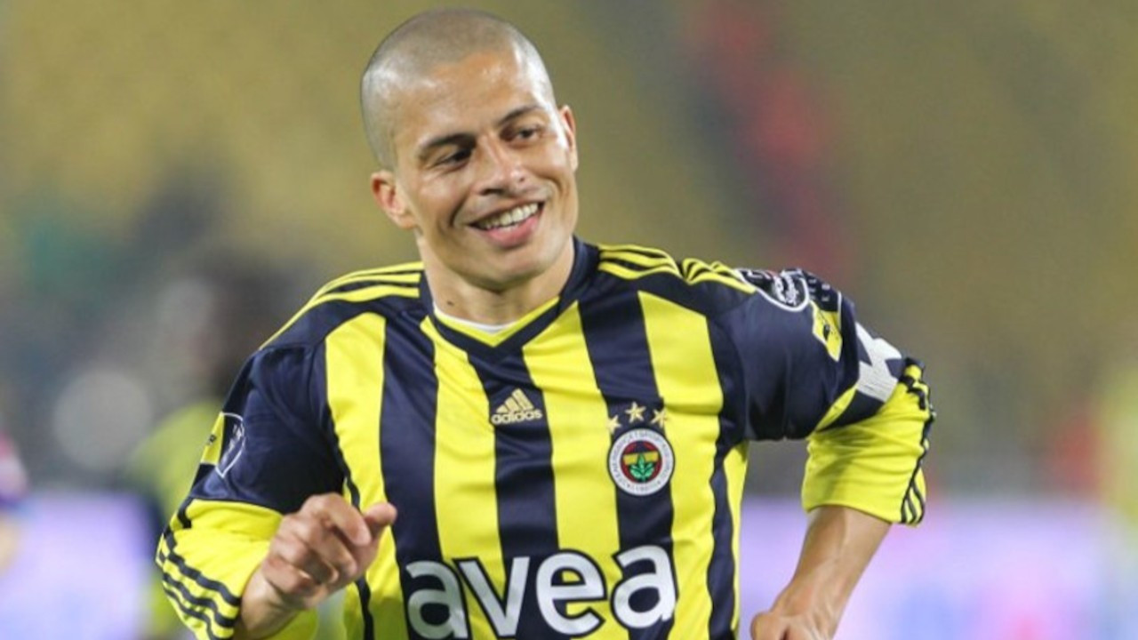 Alex, Fenerbahçe'ye transferini anlattı: 'Bu teklife hayır diyemezdim'