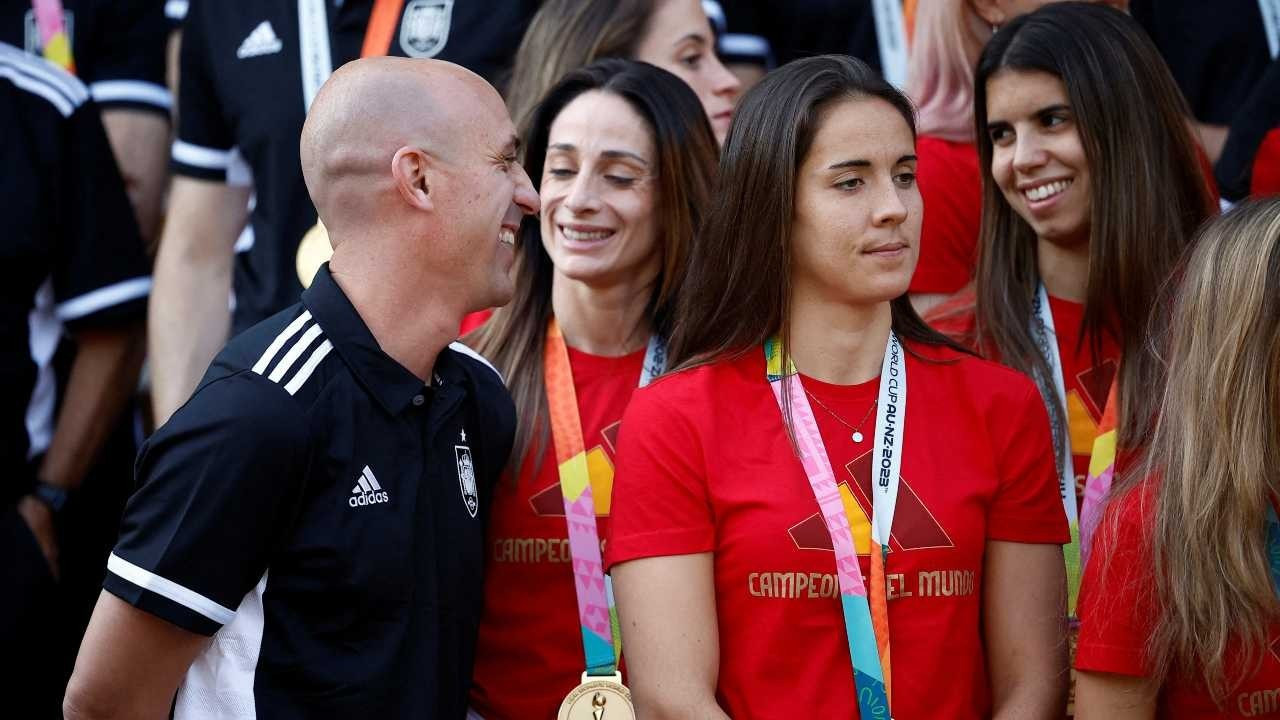 İspanya'da taciz nedeniyle boykot kararı alan 20 kadın futbolcu aday kadroda