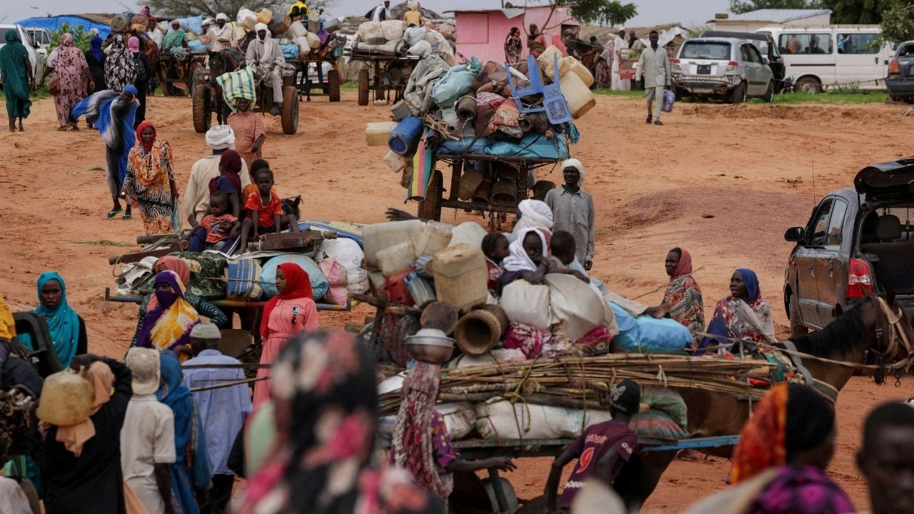 Sudan'daki kamplarda bin 200'den fazla çocuk hayatını kaybetti