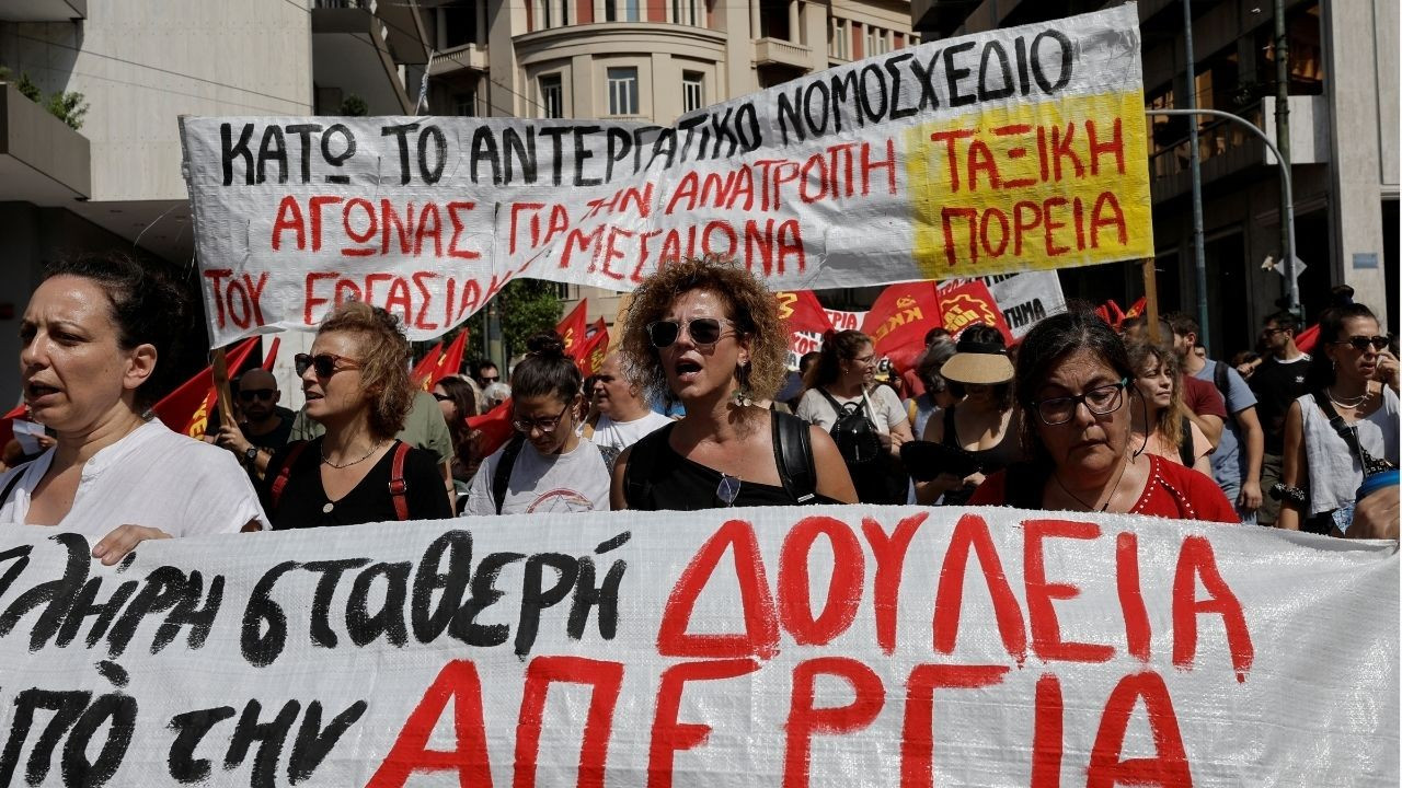 Yunanistan’da kamu çalışanlarından grev: ‘Tasarıyı geri çekin’