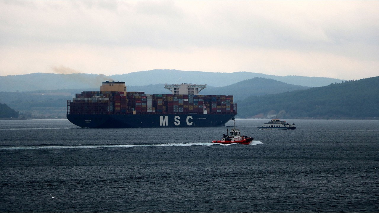 183 metrelik tanker arıza yaptı: Çanakkale Boğazı'nda trafik durdu