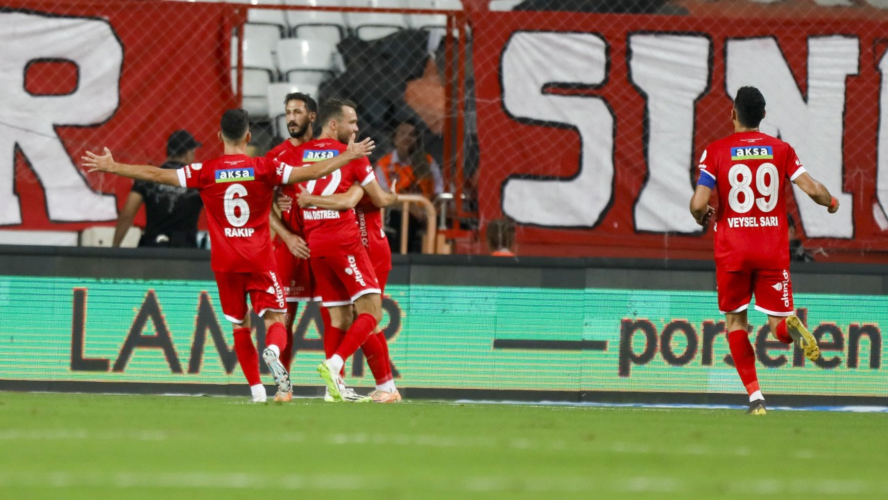 Süper Lig 15. hafta: Antalyaspor, Fatih Karagümrük maçının hazırlıklarına başladı