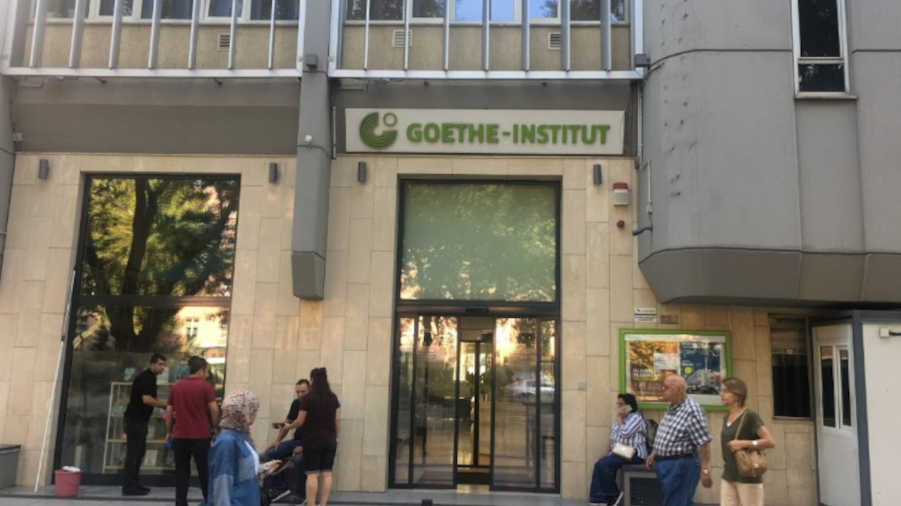 Goethe Enstitüsü çalışanlarından grev uyarısı
