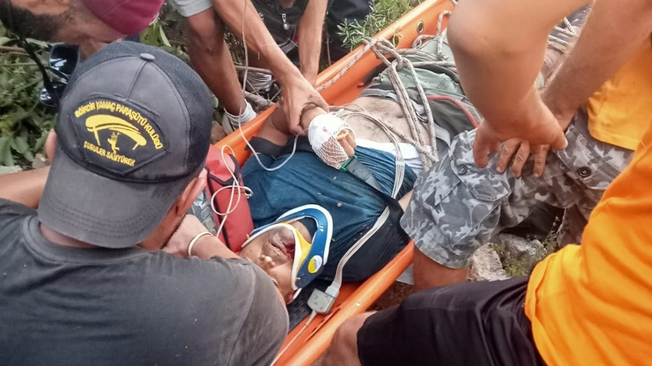 Alanya'da düşen yamaç paraşütündeki pilot ve turist hayatını kaybetti