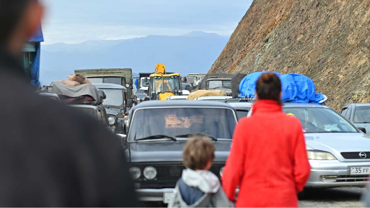 19 bin kişi Karabağ'dan Ermenistan'a geçti