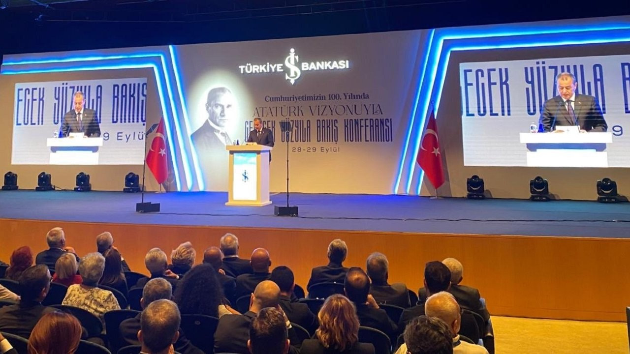 'Atatürk Vizyonuyla Gelecek Yüzyıla Bakış Konferansı' başladı