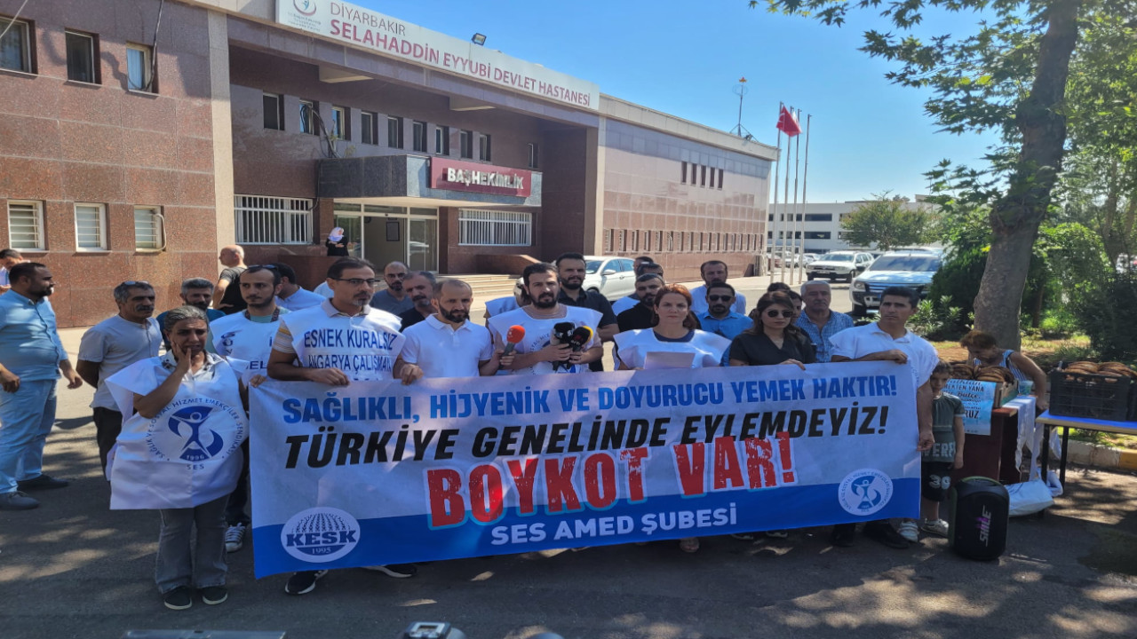 Diyarbakır'da SES'ten simitli protesto