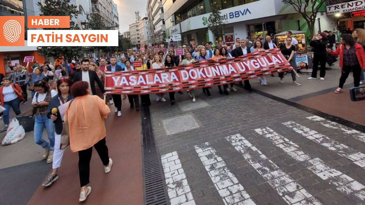 Trabzon'da kadınlar hakları için yürüdü: 'Yasaya dokunma, uygula'