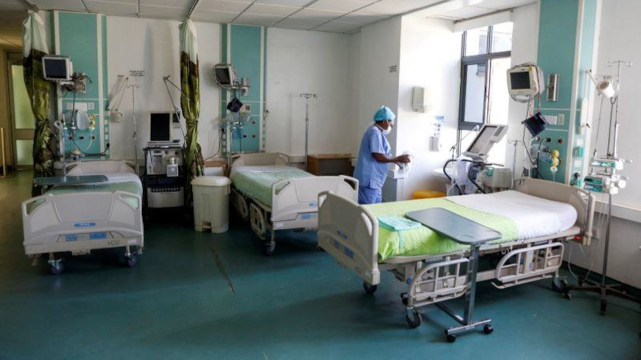 Kenya'da 95 öğrenci hastaneye kaldırıldı: Teşhis konulamadı