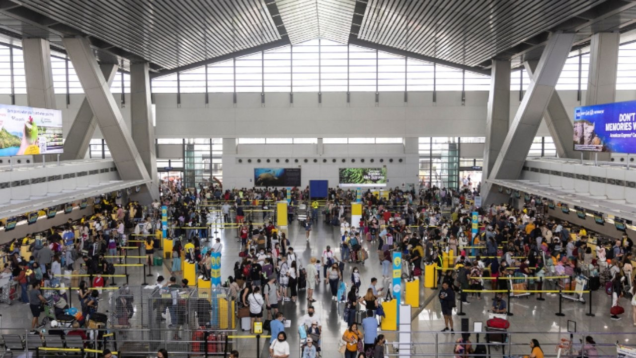 E-postayla 'bomba' tehdidi: Filipinler'de 42 havalimanı alarma geçti