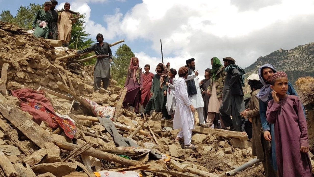 Afganistan'ın batısında deprem: En az 15 kişi öldü, 40'tan fazla yaralı