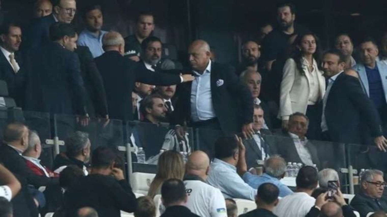 Mehmet Büyükekşi, Beşiktaş maçında yaşananları anlattı: Ahmet Nur Çebi'ye parmak salladı mı?