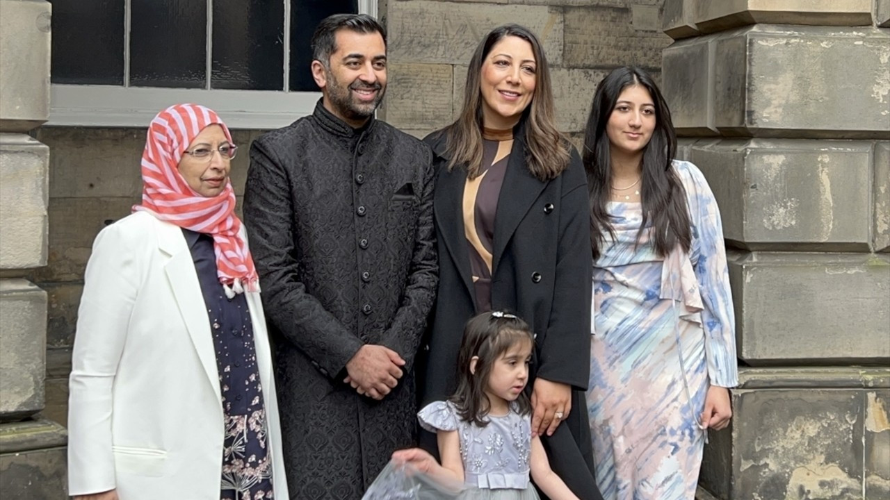 İskoçya Başbakanı, eşinin ailesinin Gazze’de mahsur kaldığını duyurdu