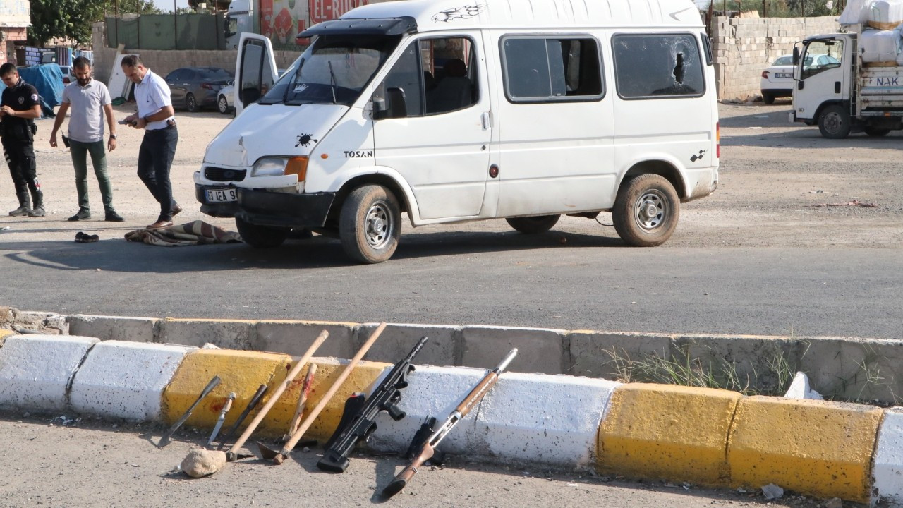 Urfa'da iki aile arasında silahlı satırlı kavga: 1 ölü, 12 yaralı