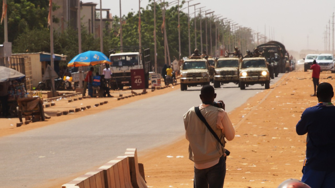 Fransa'dan Nijer'deki büyükelçiliğini kapatma kararı