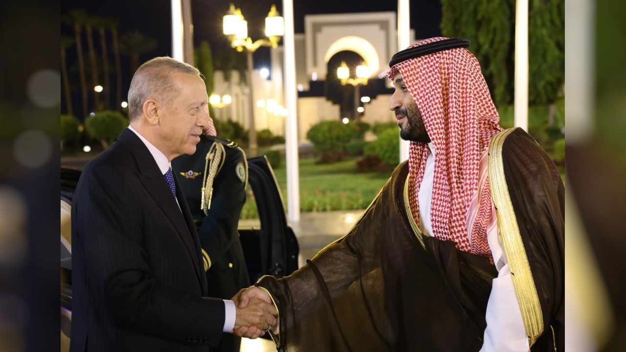 Erdoğan, Suudi Arabistan Prensi Selman ile Filistin'i görüştü