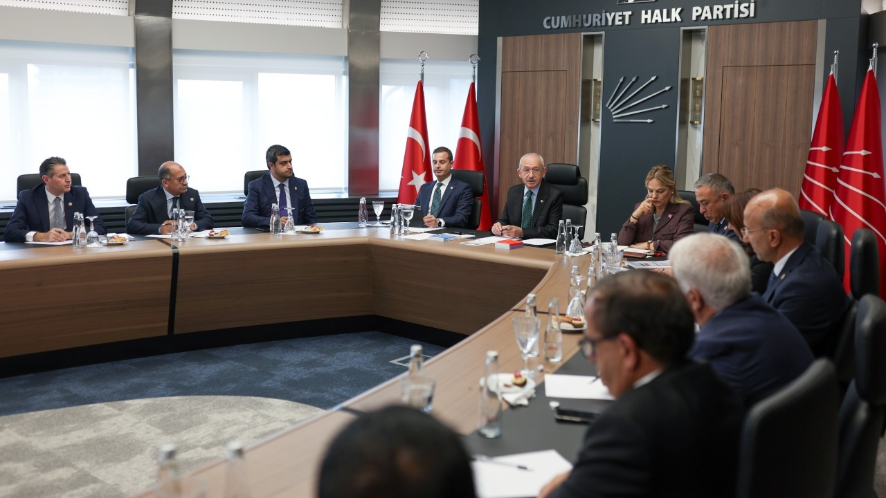 Kılıçdaroğlu milletvekilleriyle görüştü