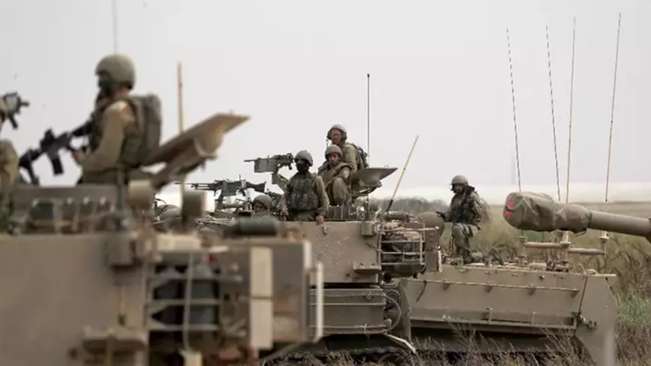İsrail ordusu: Gazze'ye kara harekatı için siyasi liderlerin kararını bekliyoruz