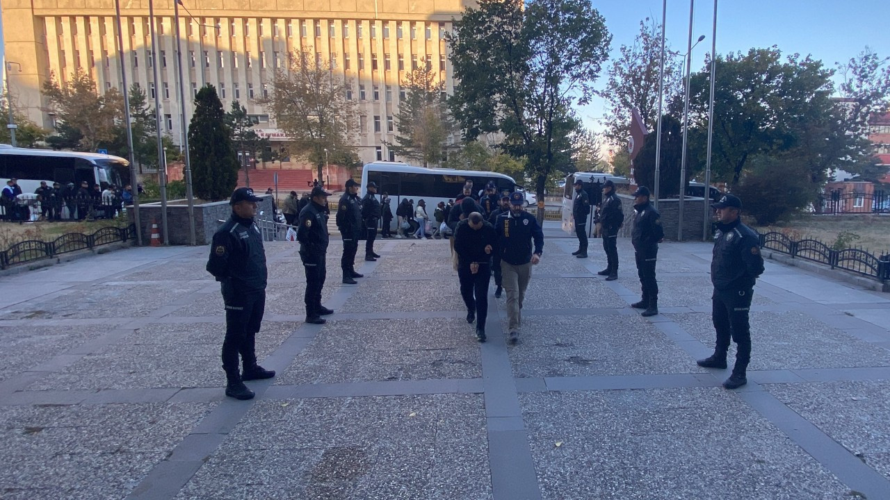 Sosyal medyada bungalov dolandırıcılığı: 39 zanlı tutuklandı