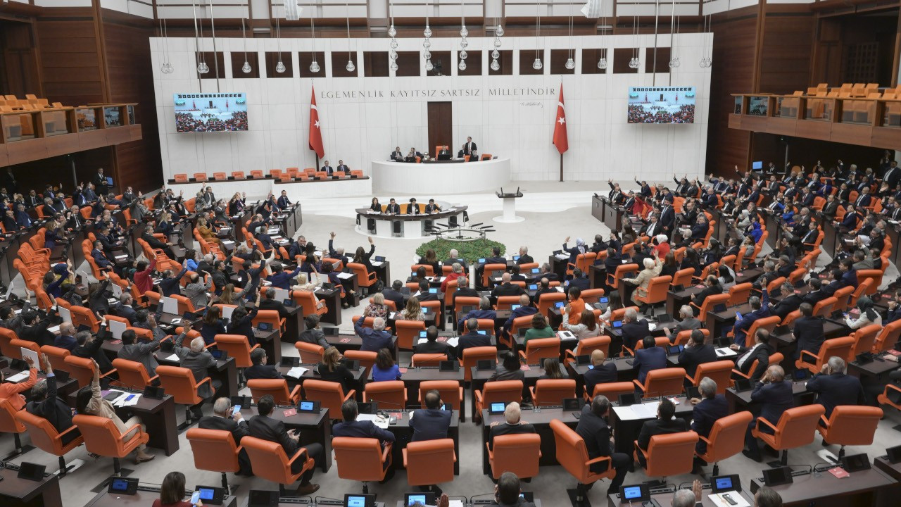Meclis’te CHP ile İYİ Parti arasında 'muhalefete muhalefet' tartışması