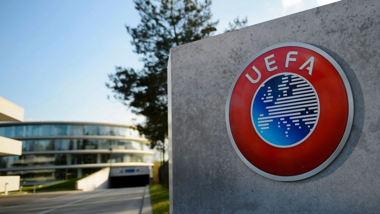 UEFA'dan Fenerbahçe kararı: Bir maç cezasını erteledi