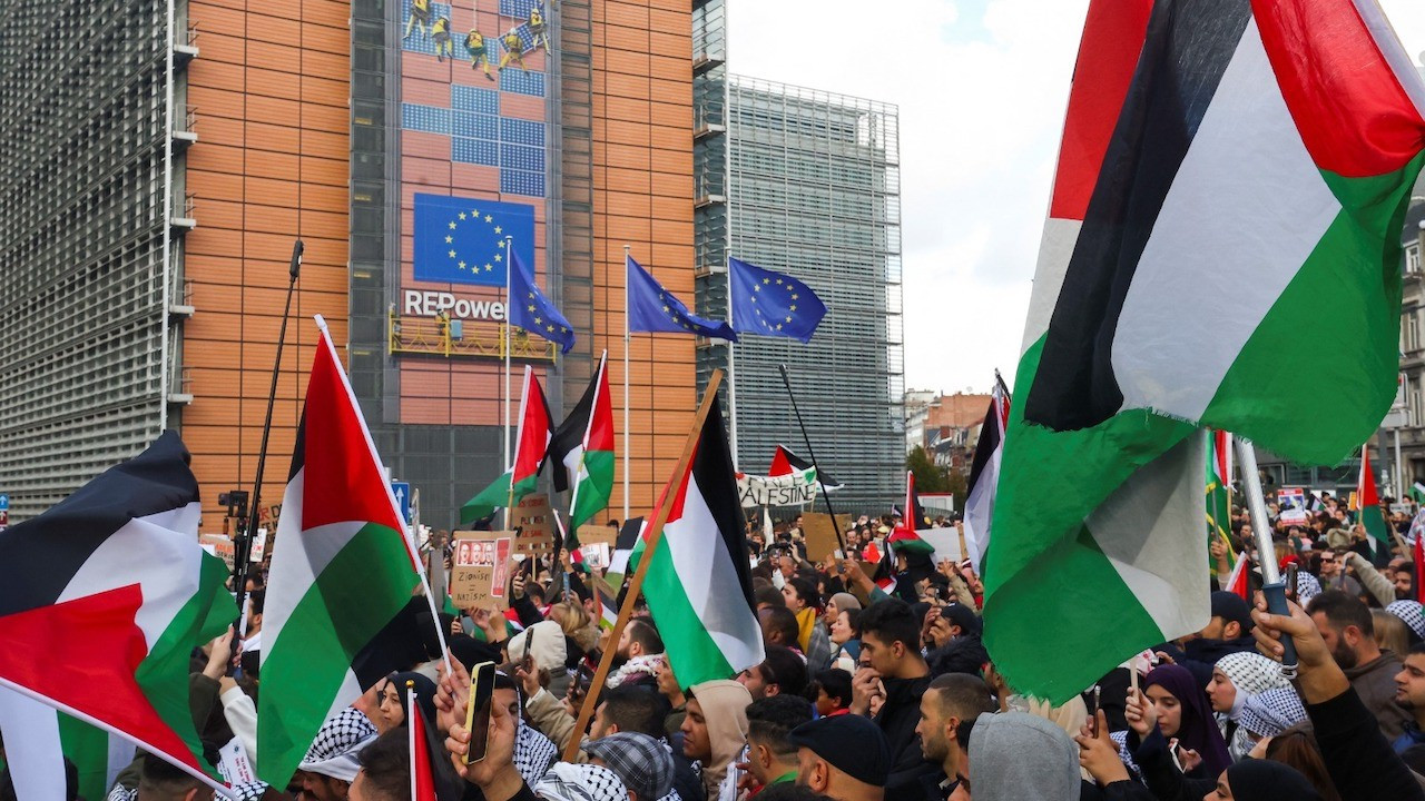 AB'nin 'kalbinde' 10 bin kişilik Gazze'ye destek eylemi