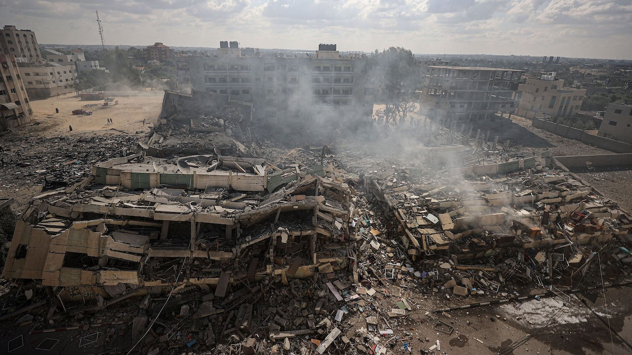 Gazze'de El Zehra mahallesi moloz yığınına dönüştü: 'Neden bizi bombalıyorlar? Biz ne yaptık?'