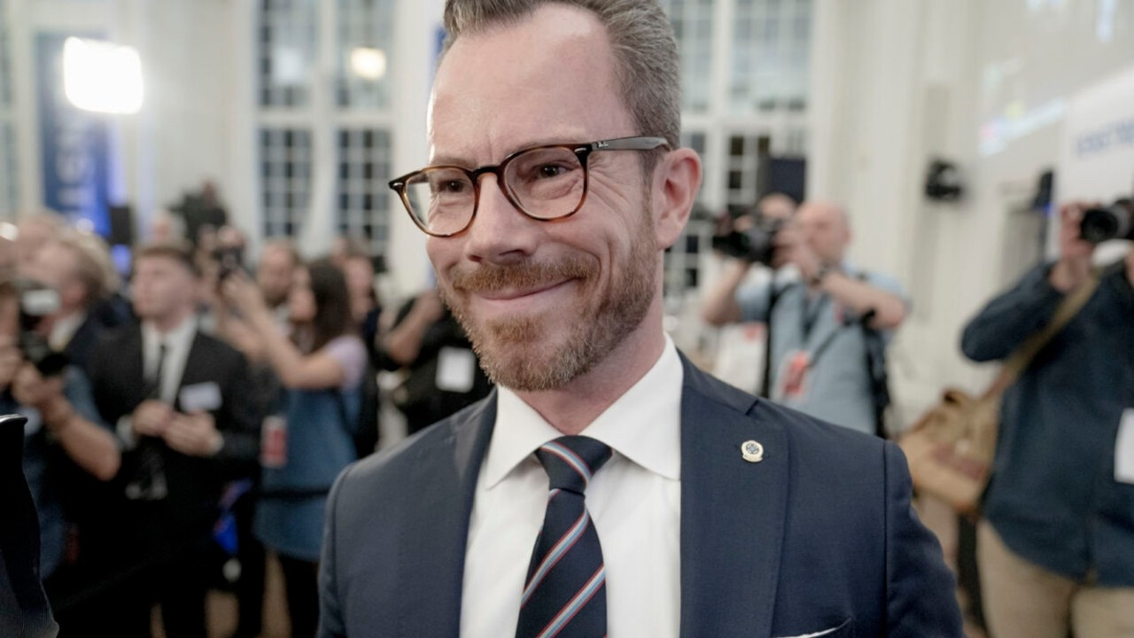 Danimarka Ekonomi Bakanı Ellemann-Jensen siyaseti bıraktı