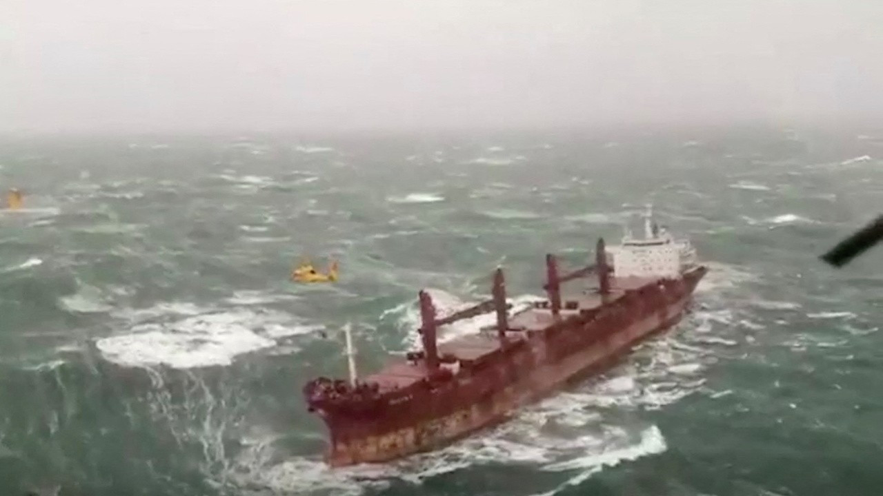 Kuzey Denizi'nde iki gemi çarpıştı: Kayıplar var