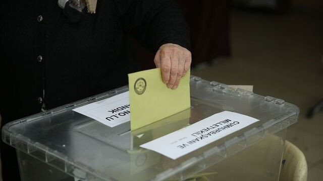 3 büyükşehirde anket: Bir il AK Parti ve CHP  için zor - Sayfa 1