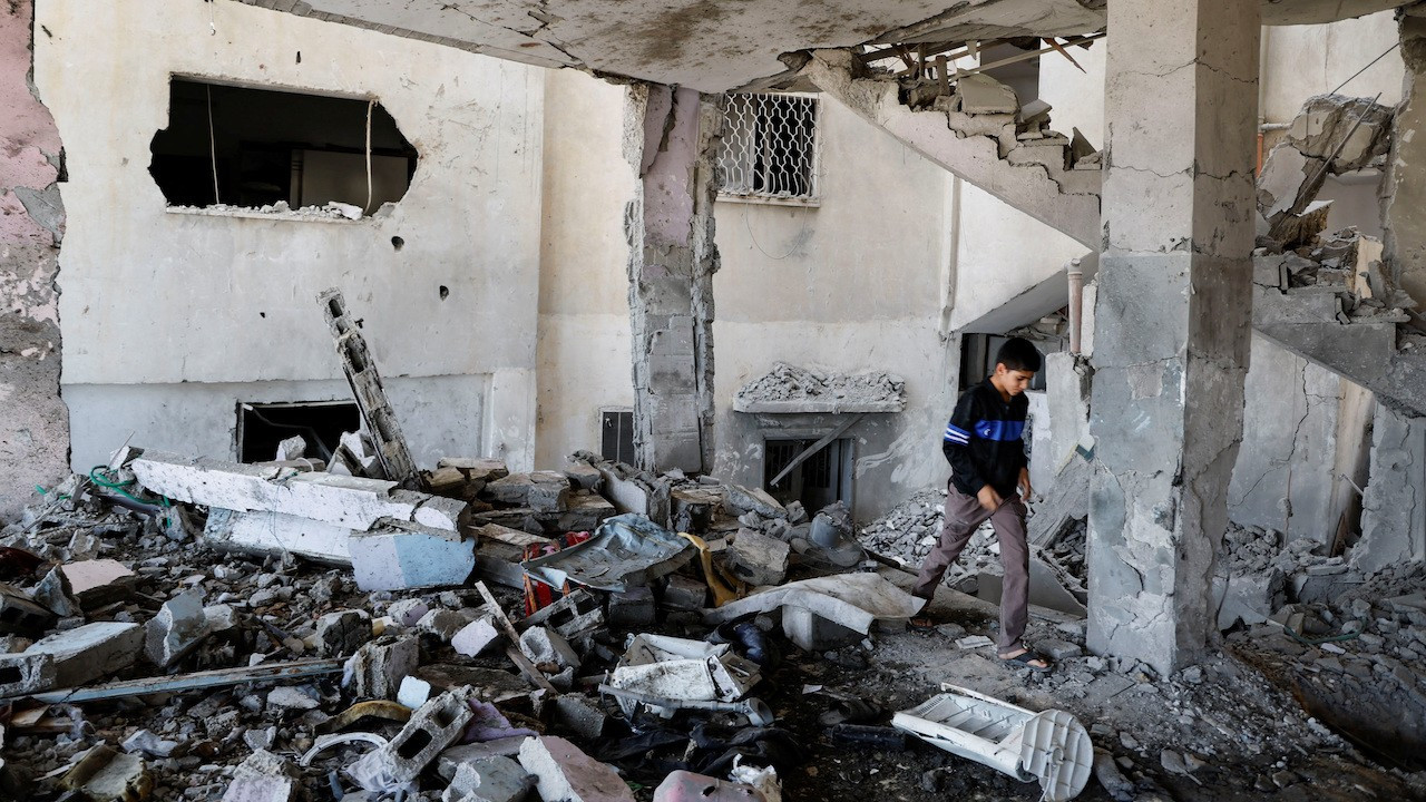 Batı Şeria'ya hava saldırılarında 4 ölü: 'İsrail, Gazze ile dayanışma gösteren Filistinlileri cezalandırıyor'